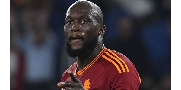 Římští fanoušci stále pochybují o schopnostech Josého Mourinha